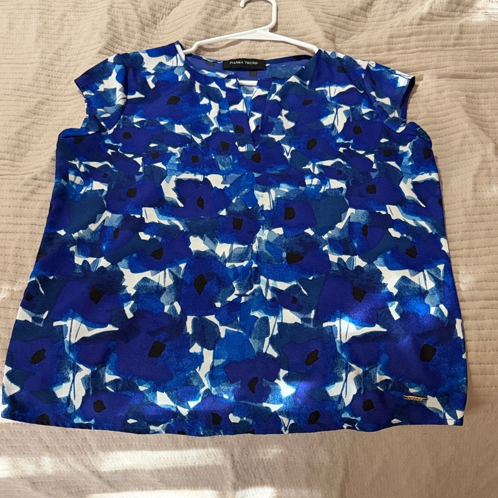 Ivanka Trump Abstract Blue and White Top